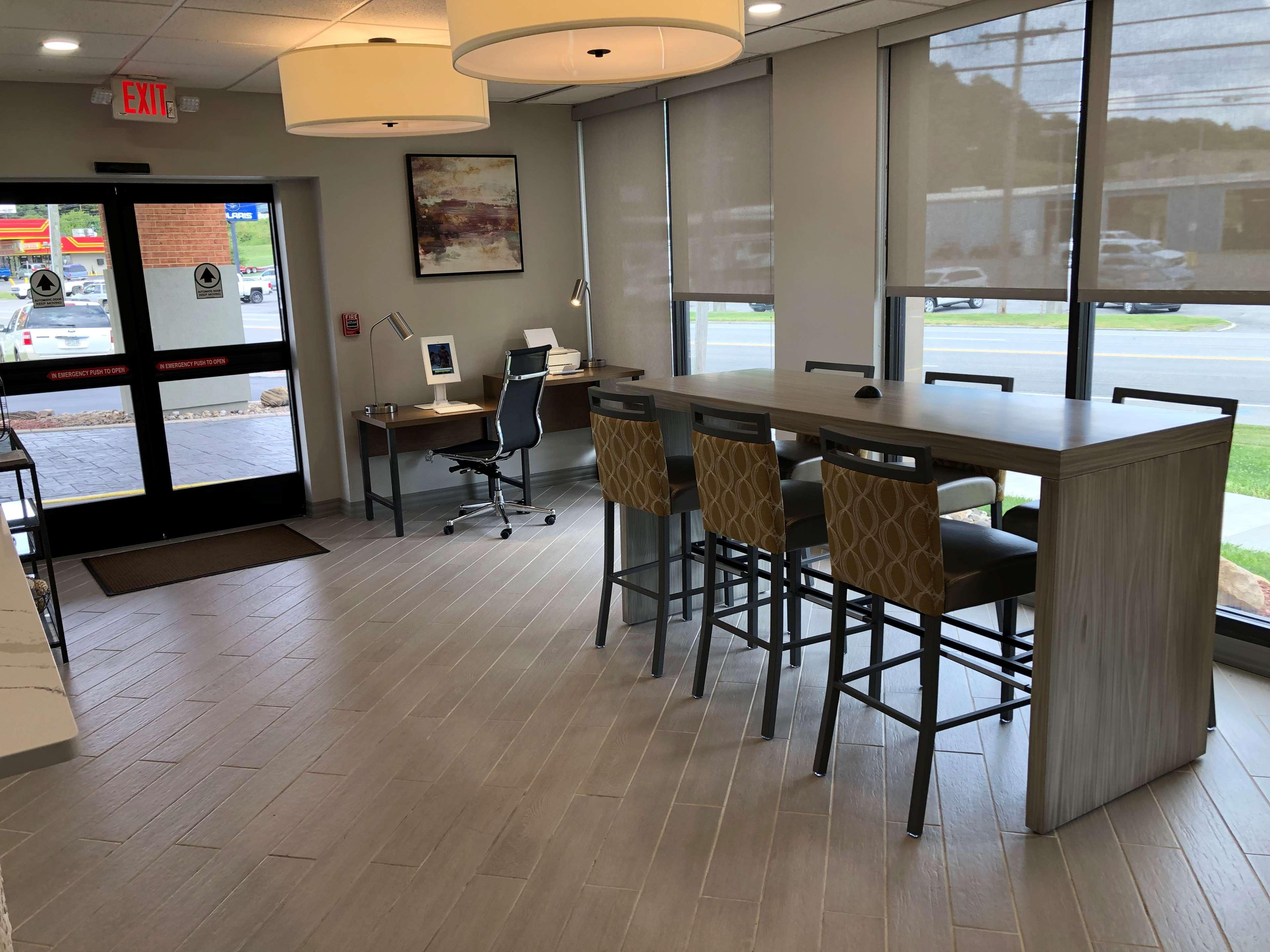 Best Western North Roanoke Troutville Ngoại thất bức ảnh